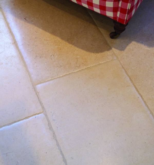 Dorset Sand Pillowed Flagstone