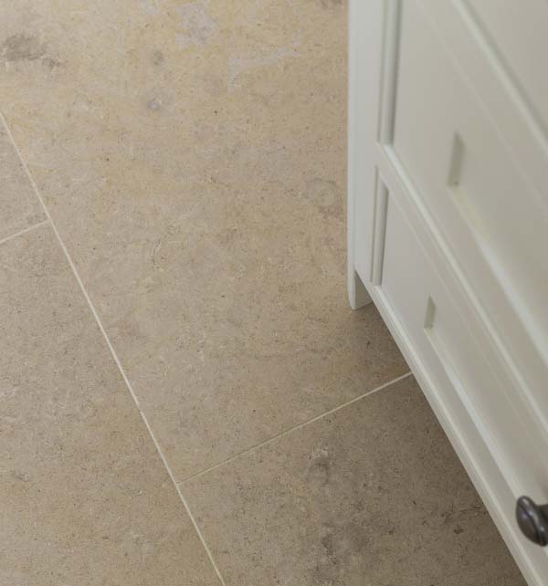 Neranjo Limestone Honed