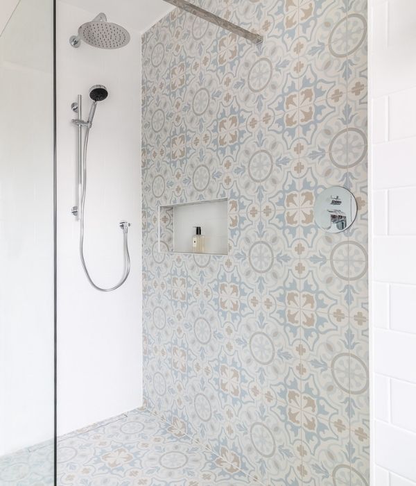 Parisian Chic Porcelain Paix - Image 2