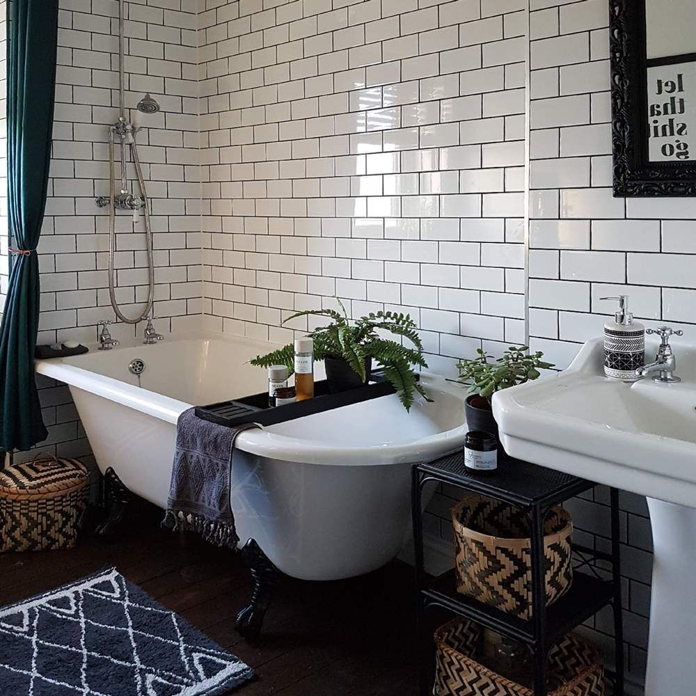 Plains White Gloss Ceramic Tiles 200 x 100