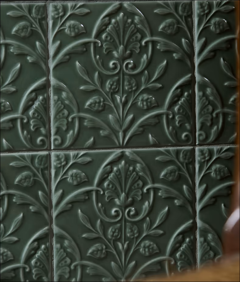 Victorian Style™ Wall Ceramic Hampton Court Vines Cabbage Green Gloss - Image 3