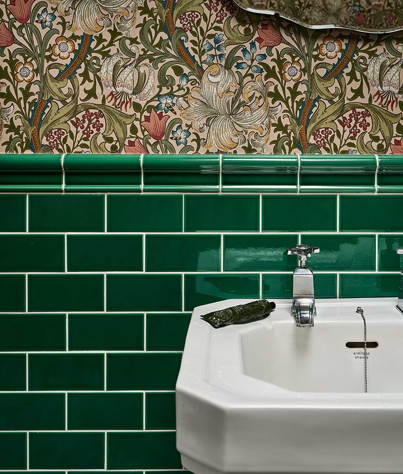 Victorian Style-wall-metro-emerald-green4_3